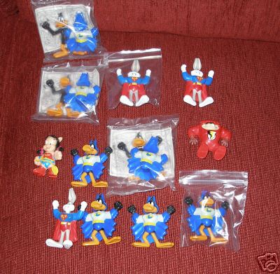 looney tunes superhero toys