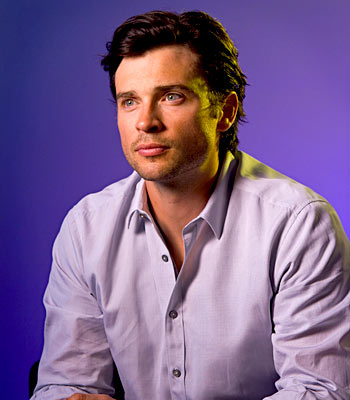 The Superman Super Site - June 15, 2011: Tom Welling Teases Possible  Smallville Movie