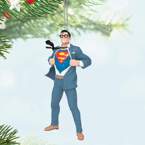Hallmark Keepsake Ornamento Superman Clark Kent 2024 - DC Comics