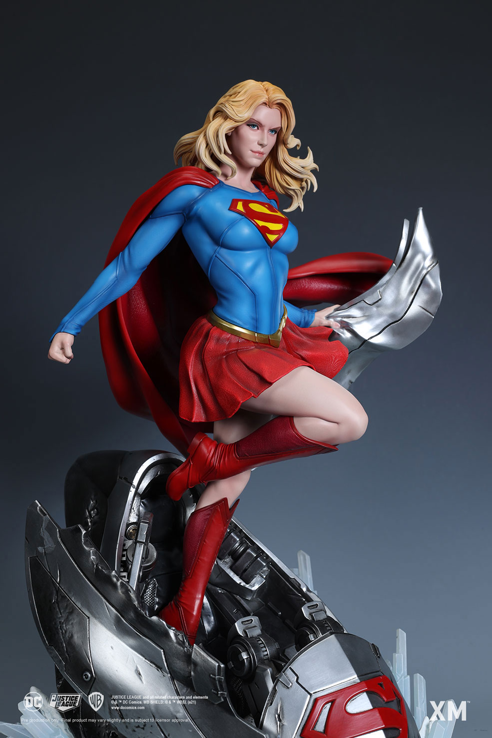 supergirl cw statue